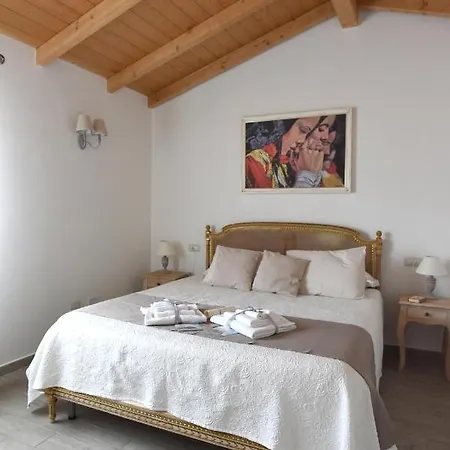 بيت ضيافة La Dimora Di San Simplicio 3*